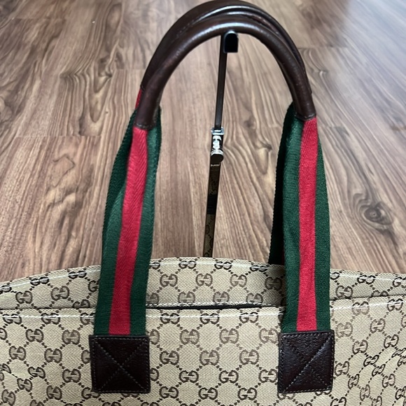 A211 - ๐ฏ % authentic Gucci shoulder bag - Picture 10 of 16